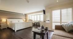 Master Suite Bay View